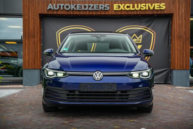 Volkswagen GOLF 1.5 eTSI Style Panoramadak IQ Light Adapt. Cruise Keyless Stuurverw. 16''LM