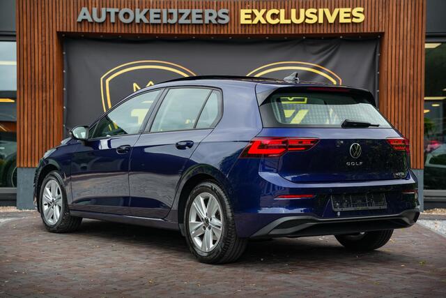 Volkswagen GOLF 1.5 eTSI Style Panoramadak IQ Light Adapt. Cruise Keyless Stuurverw. 16''LM