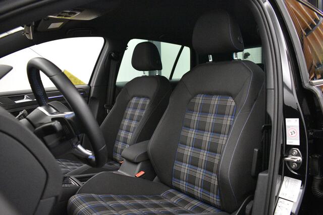 Volkswagen GOLF GTE - GTI Hybrid 204PK Camera dodehoek detectie Stoel verw App Con