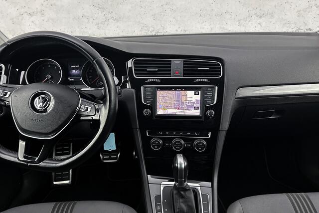 Volkswagen GOLF Variant 1.2 TSI | Automaat | Camera | Cruise control | Parkeersensoren