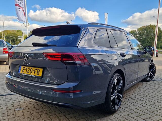 Volkswagen GOLF 1.5 TSI LIFE Bus. Autom. Navi+ Climate DAB Apple Car Trekh.