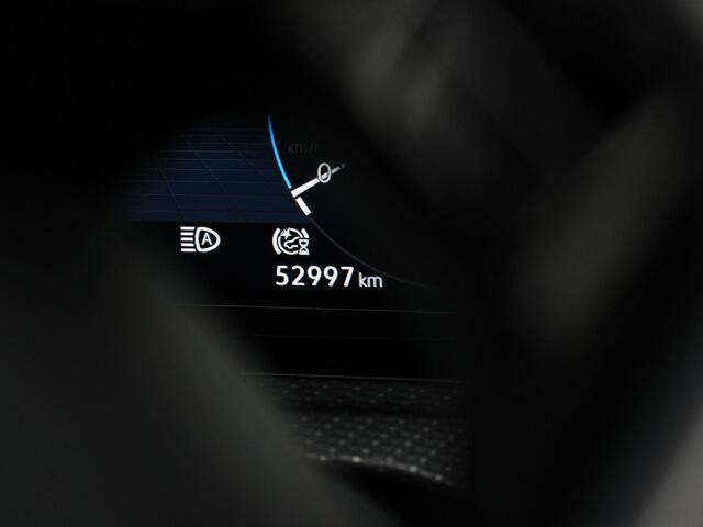 Volkswagen GOLF 1.5 eTSI 150 pk DSG R-Line Business | Panoramadak | Achteruitrijcamera | Parkeersensoren voor/achter | Park Assist | Side Assist | Adaptive Cruise | 17 inch