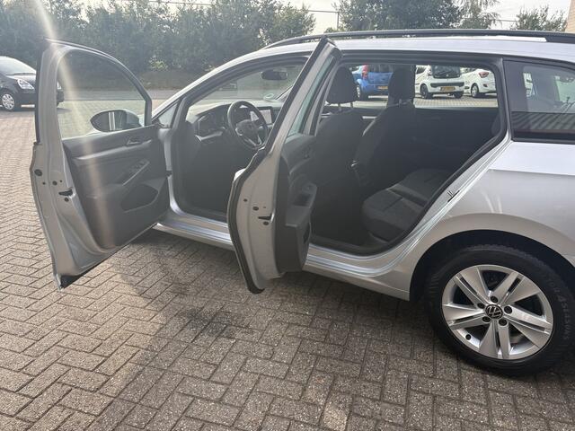 Volkswagen GOLF Variant 1.0 eTSI Life Business