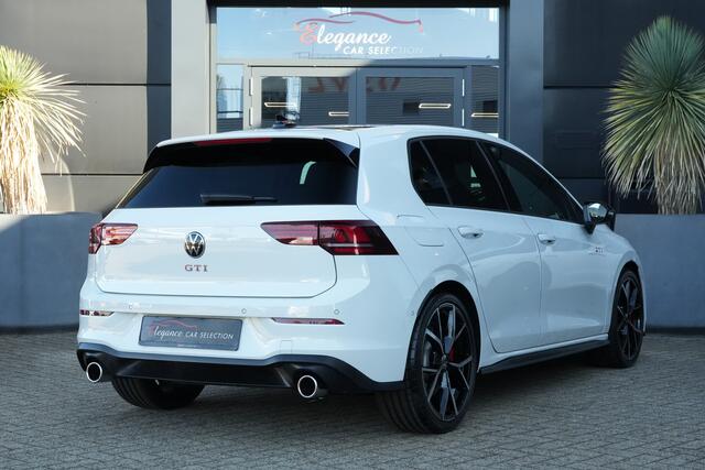 Volkswagen GOLF 2.0 TSI GTI 265pk Panoramadak/HarmanKardon/Camera