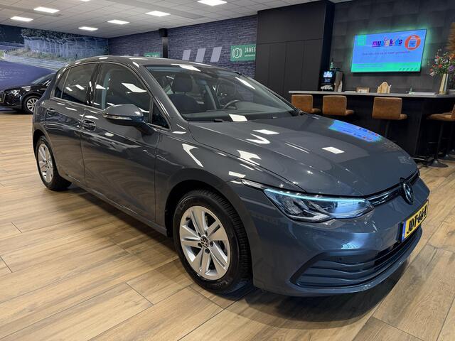 Volkswagen GOLF 1.0 eTSI Life Business |CarPlay|Navigatie|Clima|Achteruitrijcamera|DSG|