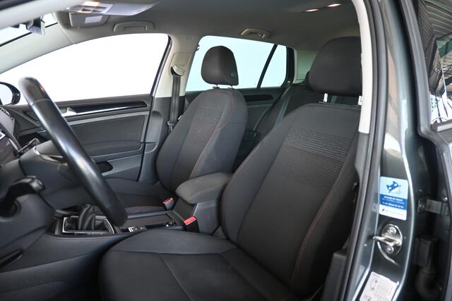 Volkswagen GOLF 1.0 TSI Highline Airco Apple Carplay Navigatie Cruise control Stoelverwarming Inruil Mogelijk!