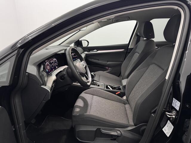 Volkswagen GOLF 1.5 TSI Life Clima, Apple carplay, Parkeersensoren, Stoelverwarming, Sfeerverlichting, Led, Keyless start, 2 jaar garantie