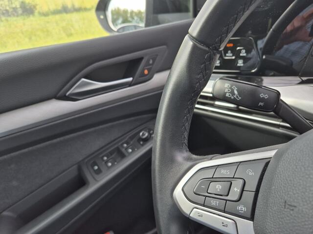 Volkswagen GOLF Variant 1.0 TSI, NL auto! Camera! Carplay! VERWACHT!!