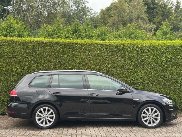 Volkswagen GOLF 1.5 TSI Highline Panoramadak Virtual Afneembare Trekhaak ACC