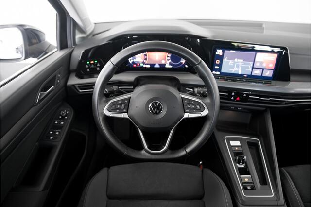 Volkswagen GOLF 1.5 eTSI Style Panoramadak EGR stoelen Afn.trekhaak|Sfeerverlichting|Applecarplay