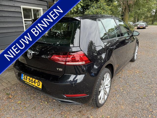 Volkswagen GOLF 1.0 TSI Trendline CARPLAY|PDC