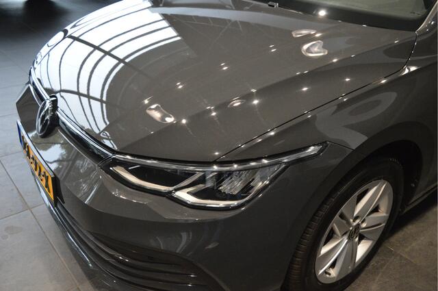 Volkswagen GOLF 2.0 TDI DSG Life Apple Carplay clima pdc 16 inch !!