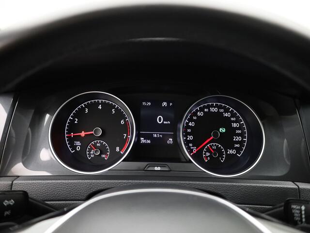 Volkswagen GOLF 1.5 TSI Comfortline Business | ADAPTIVE | CARPLAY | STOELVERWARMING