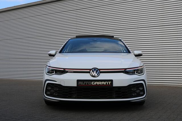 Volkswagen GOLF 2.0 TSI GTI DSG (Panoramadak Carplay ACC Camera Keyless IQ-Light 19InchLMV Pdc V+A PrivacyGlass)