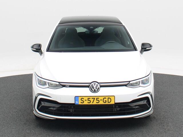 Volkswagen GOLF 1.5 eTSi 150 Pk Automaat R-Line Business+ | Panoramdak | Adaptive Cruise | Full LED | Camera | Parkeersensoren | Carplay | 18 Inch | 51.320 Km