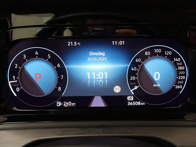 Volkswagen GOLF 1.5 eTSI | 150 PK | Automaat | Multifunctioneel stuurwiel | Cruisecontrol | Stoelverwarming |