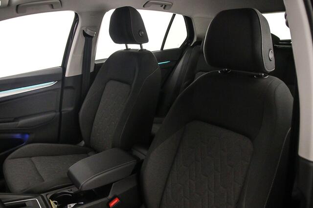 Volkswagen GOLF Life Edition 1.5 eTSI 115pk DSG Automaat Adaptive cruise control, Stoelverwarming, LED koplampen, Parkeersensoren, App connect, Stuurwiel verwarmd