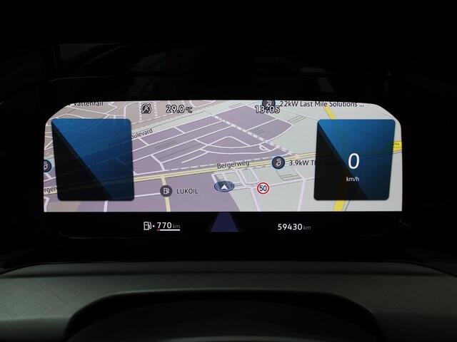 Volkswagen GOLF 1.0 TSI Life | 110 PK | Adaptive Cruise Control | Parkeersensoren | Navigatie