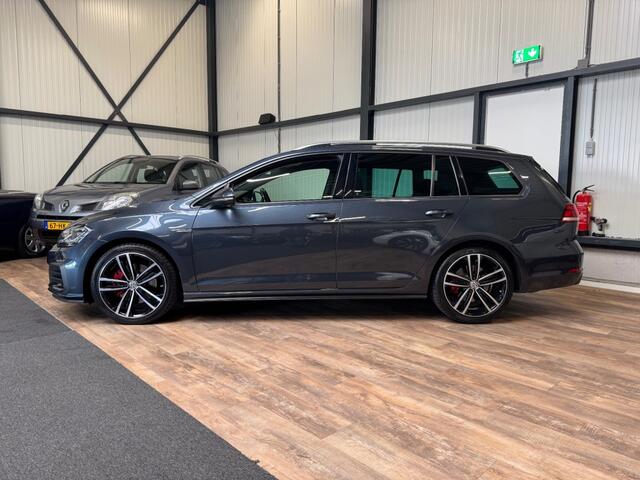 Volkswagen GOLF 2.0 TDI GTD / PANO / Virtual Cockpit / Camera / ACC /