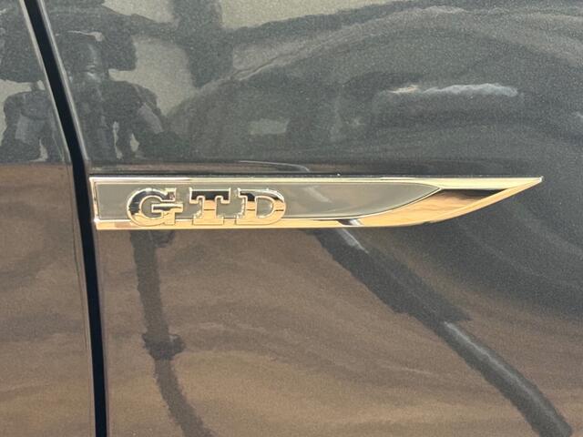 Volkswagen GOLF 2.0 TDI GTD / PANO / Virtual Cockpit / Camera / ACC /