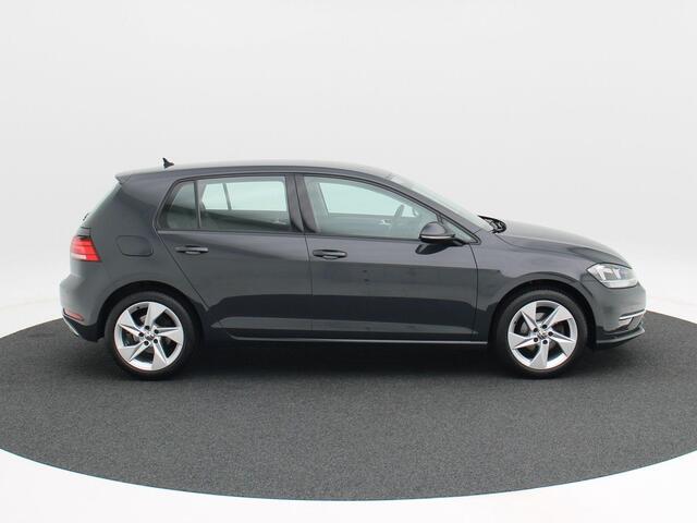 Volkswagen GOLF 1.0 TSi 115 Pk Comfortline | Trekhaak | Adaptive Cruise | Carplay | Navigatiesysteem | Climate Control | LED | Parkeersensoren | 17 Inch | 43.126 Km