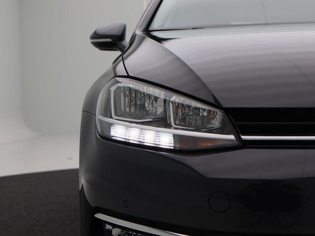 Volkswagen GOLF 1.0 TSi 115 Pk Comfortline | Trekhaak | Adaptive Cruise | Carplay | Navigatiesysteem | Climate Control | LED | Parkeersensoren | 17 Inch | 43.126 Km