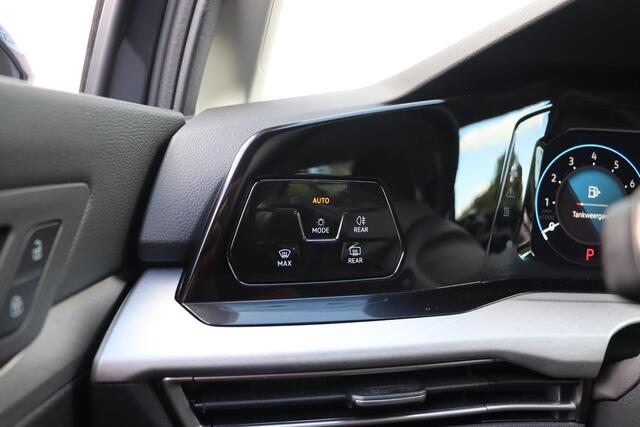 Volkswagen GOLF 1.0 eTSI Life Business