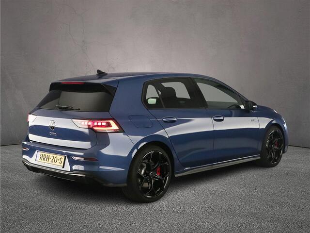 Volkswagen GOLF GTE 1.5 eHybrid 272pk DSG Automaat Black Style, Adaptive cruise control, LED matrix koplampen, Navigatie, Achteruitrijcamera, Stoelverwarming, Stuurwiel verwarmd