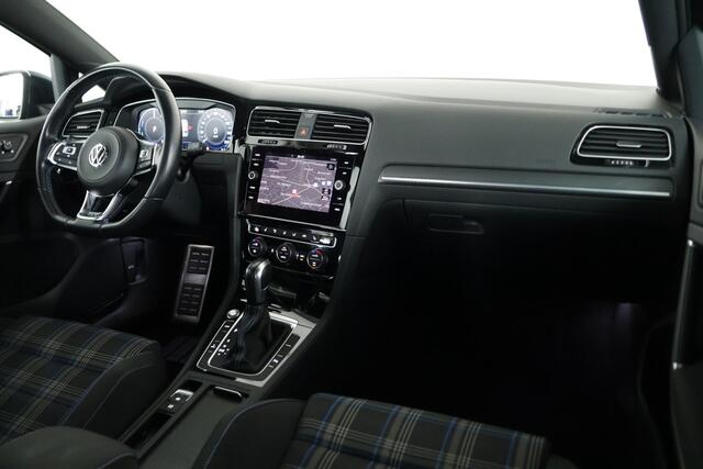 Volkswagen GOLF 1.4 eHybrid GTE / LED / ACC / CarPlay / Standkachel / Navi