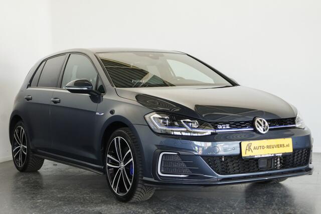 Volkswagen GOLF 1.4 eHybrid GTE / LED / ACC / CarPlay / Standkachel / Navi