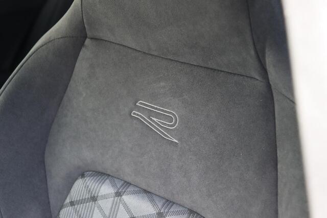 Volkswagen GOLF Variant R-Line-Edition 1.5 eTSI 85 kW / 116 pk Variant 7 v ersn. DSG | LED Matrix | Assistance Plus pakket |