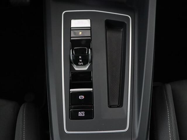 Volkswagen GOLF 1.4 eHybrid Style | Trekhaak | Stoelverwarming | Massage | Carplay | Memory | Navigatie | Adaptive cruise | Full LED | Parkeerhulp | Sfeerverlichting | PHEV | Plug In