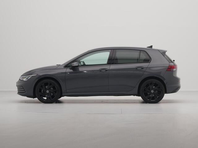 Volkswagen GOLF 1.5 TSI 130pk first Navigatie Stoelverwarming Acc 18'' velgen 211