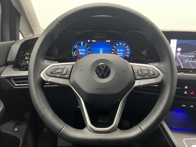 Volkswagen GOLF 1.4 eHybrid Style | NAVI | MASSAGE | STOEL-/STUURVERWARMING | ACC |