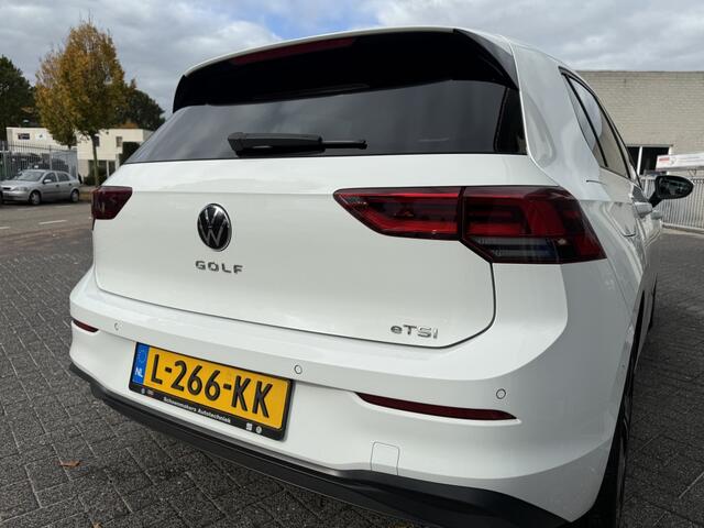Volkswagen GOLF 1.0 eTSI Life Bns