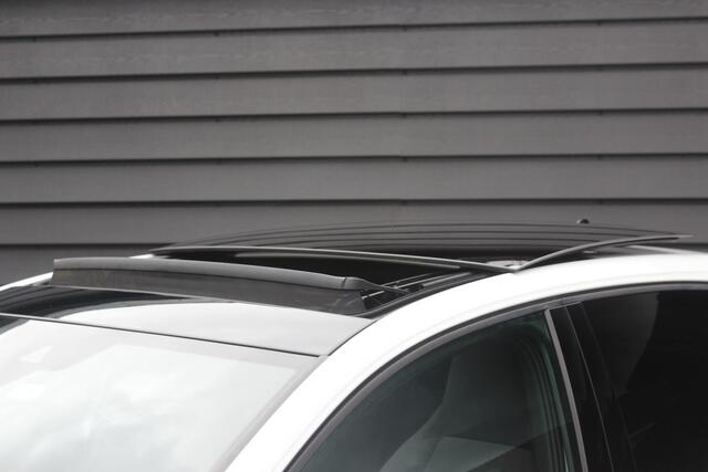 Volkswagen GOLF 1.4 eHybrid GTE - CARPLAY - PANODAK - 18 INCH - FULL LED - VIRT. COCKPIT -