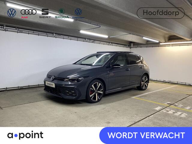 Volkswagen GOLF 1.5 eHybrid GTE 272 pk Automaat (DSG) | Sportpakket | Panoramadak | Lederen bekleding | Elektr. trekhaak | Parkeersensoren | Blackstyle | Stoelverwarming |