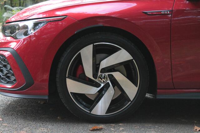 Volkswagen GOLF 2.0 TSI GTI | Pano | Camera | ACC