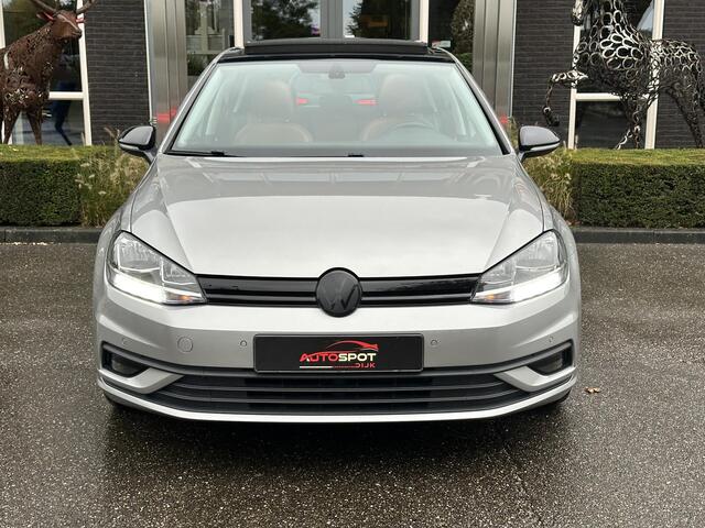Volkswagen GOLF 1.5 TSI Comfortline Business