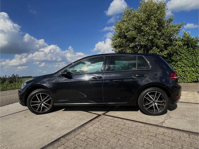 Volkswagen GOLF 1.0 TSI Trendline