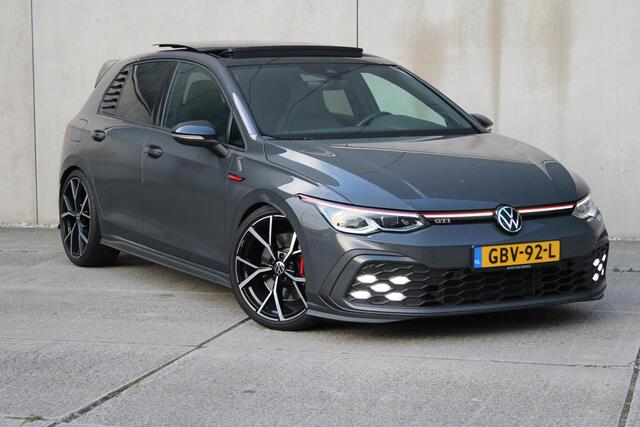 Volkswagen GOLF 2.0 TSI GTI / SCHUIFDAK / LED V + A / HARMAN KARDON