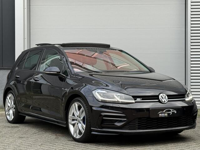 Volkswagen GOLF 1.5 TSI Highline Business R | Apple Carplay | Panoramadak | ACC
