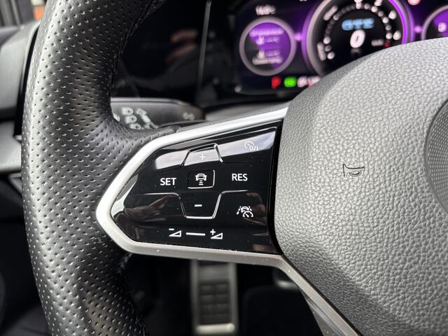 Volkswagen GOLF 1.4 eHybrid GTE | 19'' Velgen | Stuur/Stoel verw | IQ.LIGHT |