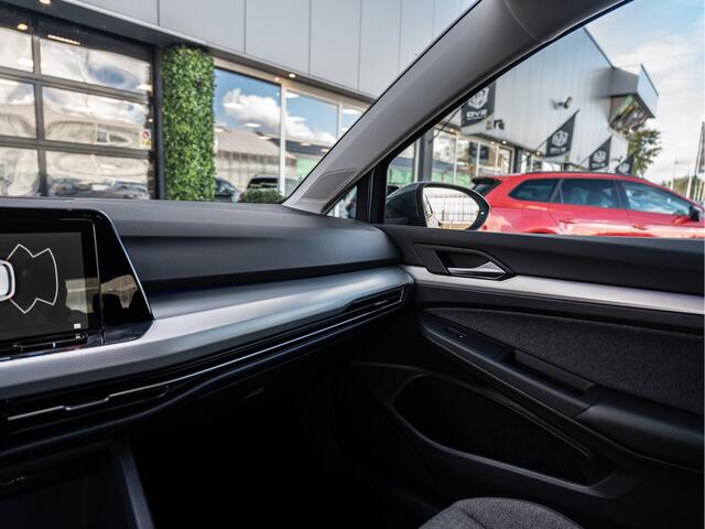 Volkswagen GOLF 1.5 TSI Move | Carplay | Ambient | BTW