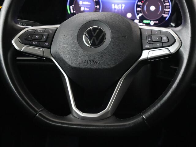 Volkswagen GOLF 1.4 eHybrid Style | Massage | Carplay | Memory | Sfeerverlichting | Adaptive cruise | Navigatie | Parkeerhulp | Full LED | Climate control | PHEV | Plug In