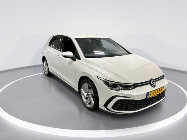 Volkswagen GOLF 1.4 245pk eHybrid GTE · Apple/Android Car Play · Navigatie · Sfeerverlichting · P-Sensoren · 17'' Inch · Garantie t/m 20-01-2027 of 100.000km