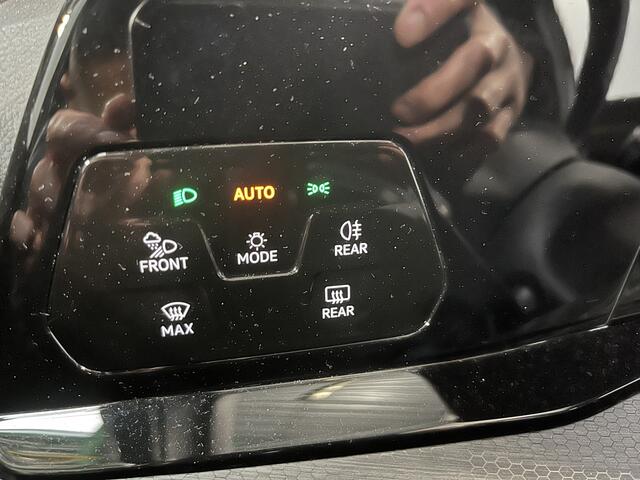 Volkswagen GOLF 1.4 eHybrid GTE / AUTOMAAT/ LED/ ADAPT. CRUISE/ DIGITAL DASH/ APP-CONNECT/ STOEL-STUUR VERWARM./ CLIMA/ NAVI/ 18" LMV