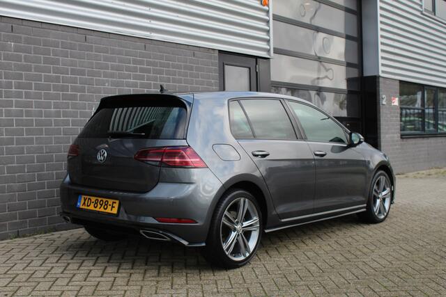 Volkswagen GOLF 1.5 TSI Highline Business R / Carplay / Stoelverwarming