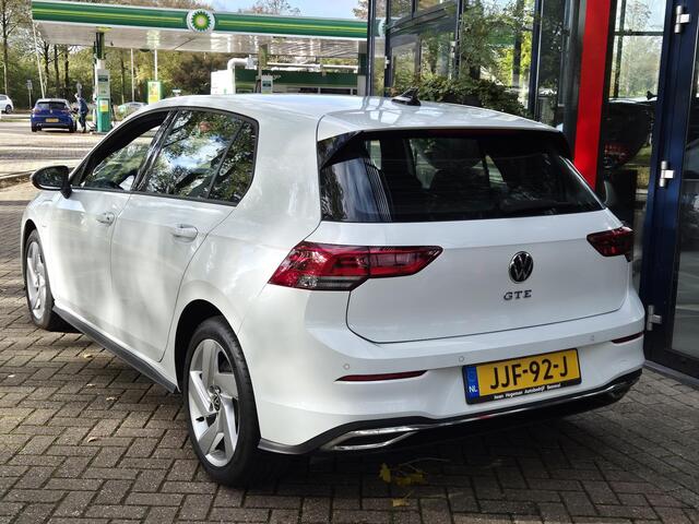 Volkswagen GOLF 1.4 eHybrid GTE | Digitaal Dashboard | Leer | Stoel + Stuurverwarming + Stoelkoeling| Navigatie | Climate Control | Parkeersensoren