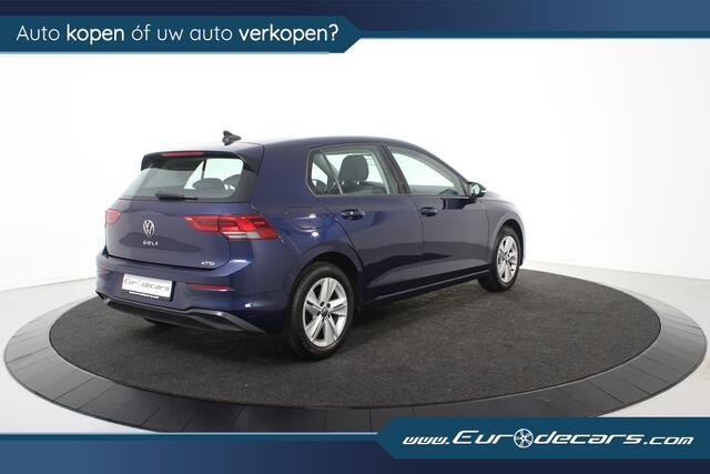 Volkswagen GOLF 1.0 eTSI Life *1ste Eigenaar*Navigatie*Ambiente*